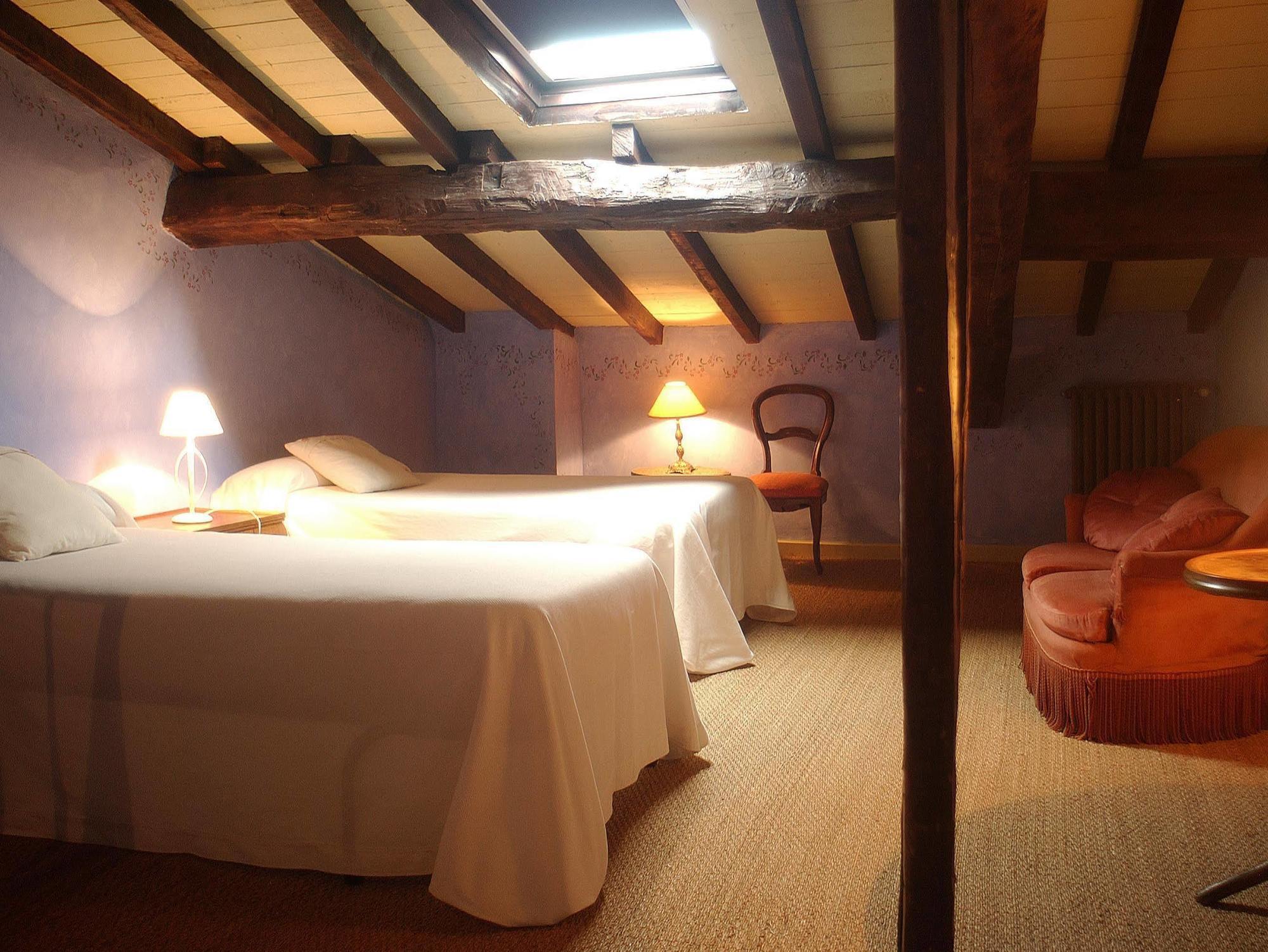 Hospederia Senorio De Brinas Hotel Екстериор снимка