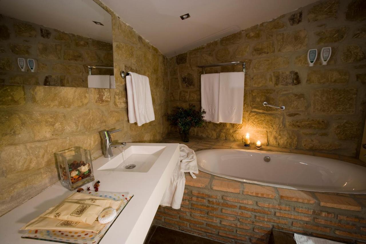 Hospederia Senorio De Brinas Hotel Екстериор снимка