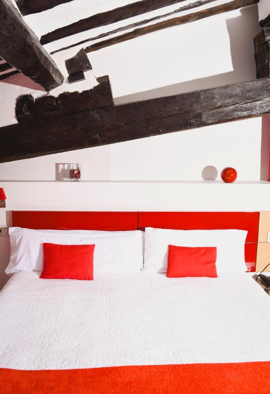 Hospederia Senorio De Brinas Hotel Екстериор снимка