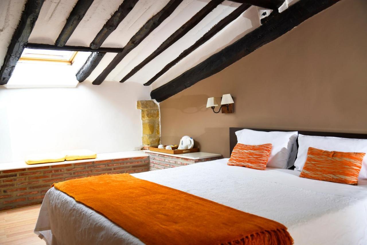 Hospederia Senorio De Brinas Hotel Екстериор снимка
